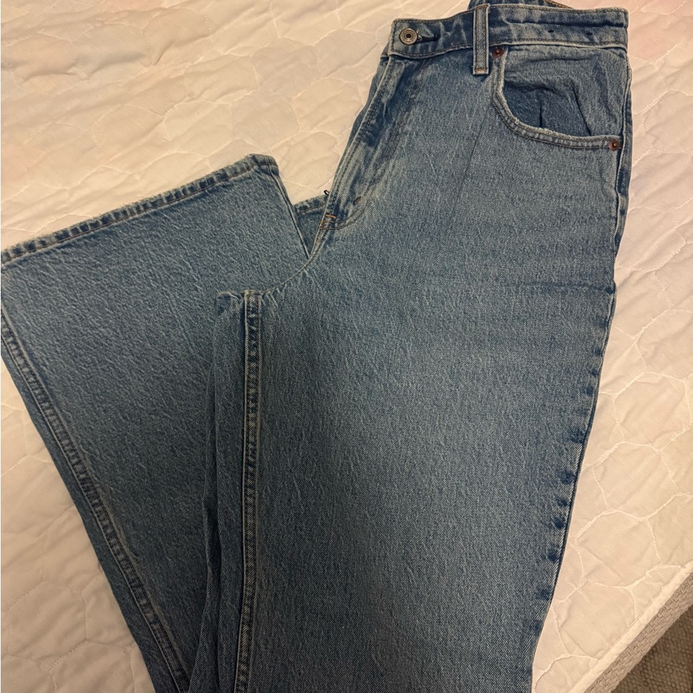 Abercrombie & Fitch High Rise Jeans - Picture 3 of 3